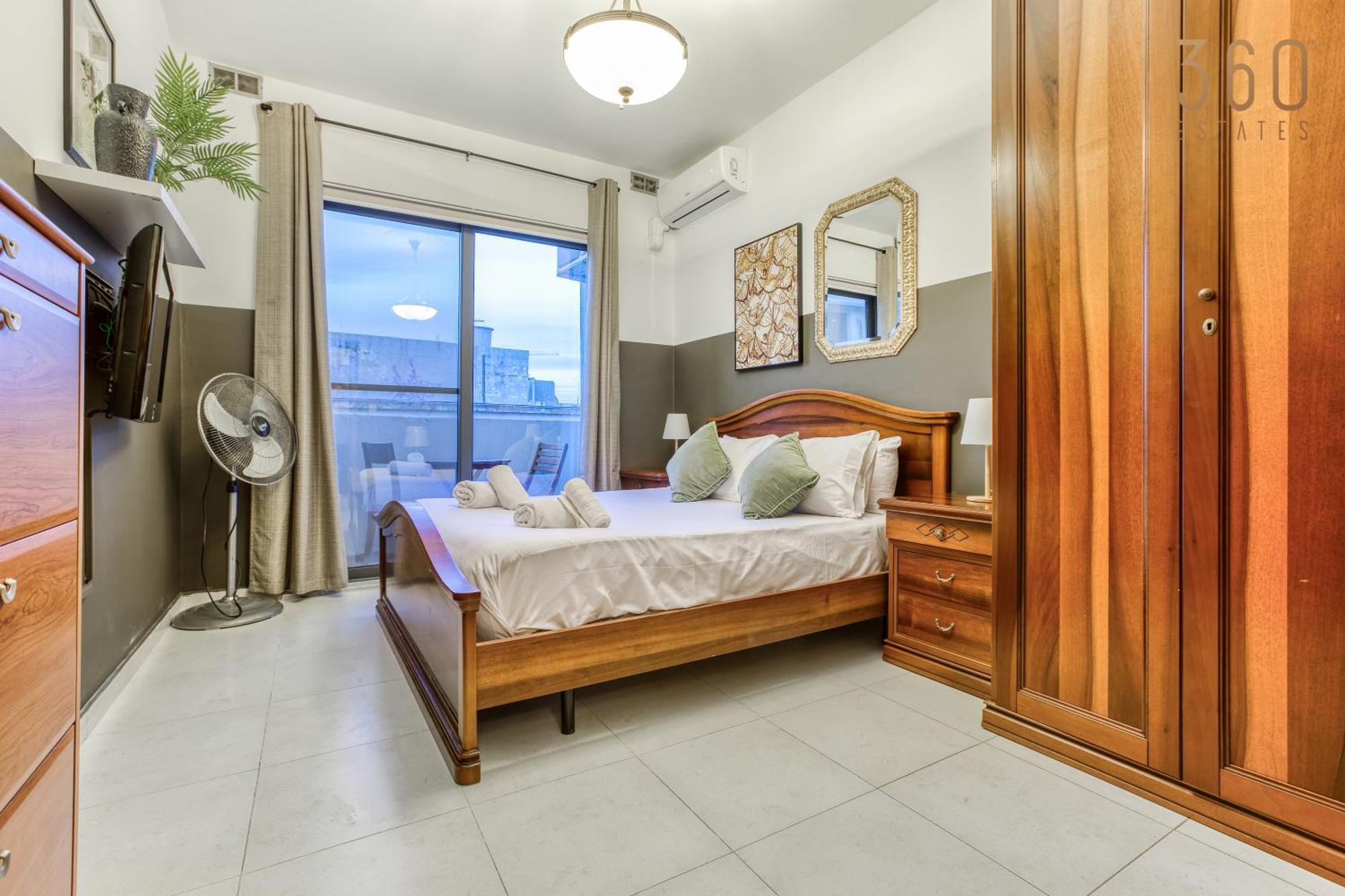 A Comfortable Apartment In The Heart Of Paceville Bt 360 Estates Saint Julian's Exteriér fotografie